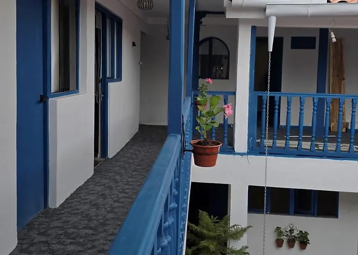 Casa Tiyay Hotel *
